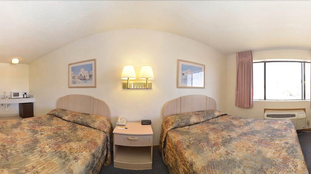 Super 8 By Wyndham Yuma Otel Dış mekan fotoğraf
