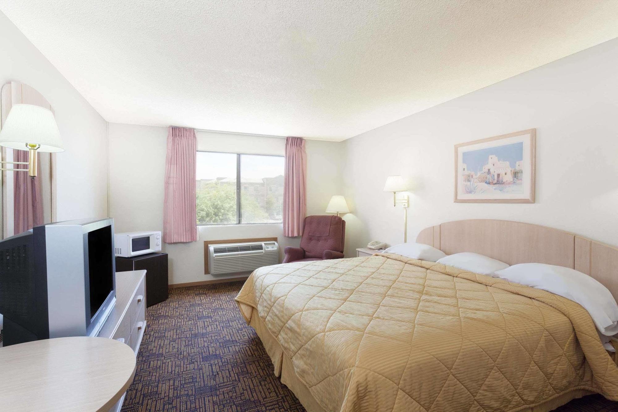 Super 8 By Wyndham Yuma Otel Dış mekan fotoğraf