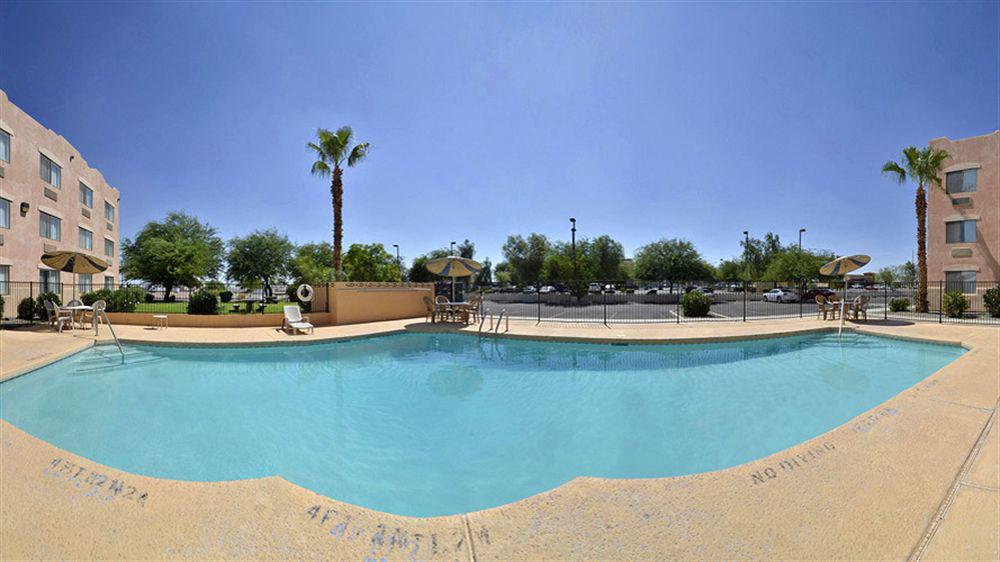 Super 8 By Wyndham Yuma Otel Dış mekan fotoğraf